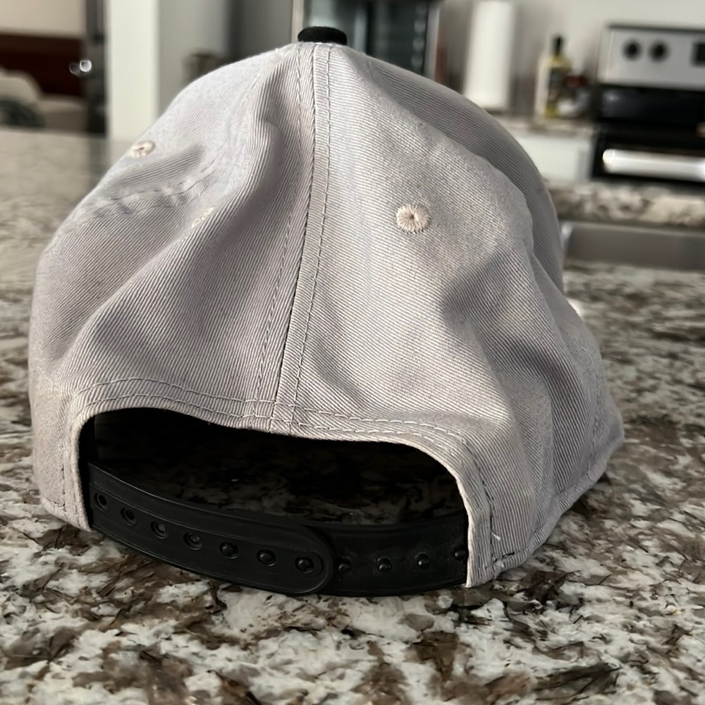 Dc Comic’s Adjustable Snap Back Hat - image 3